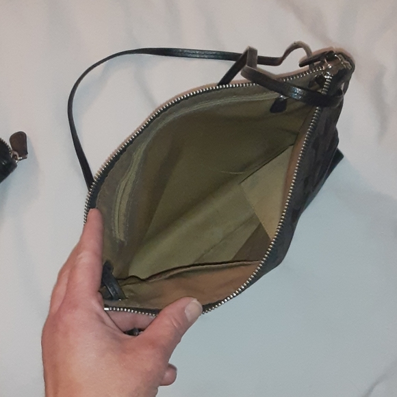 Black coach purse and matching wallet - Picture 5 of 6